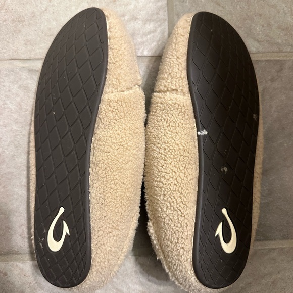 Olu Kai Slipper - Picture 2 of 3